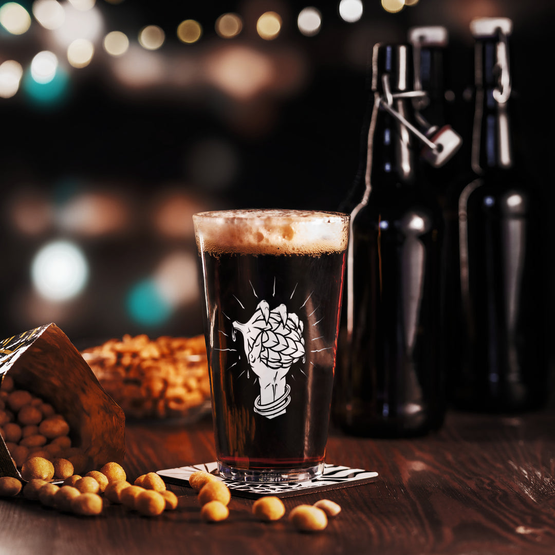 Shaker pint glass